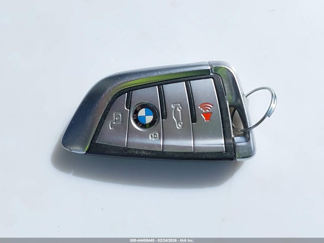 2021 BMW X6 M 5YMCY0C02M9E03149 Photo 10