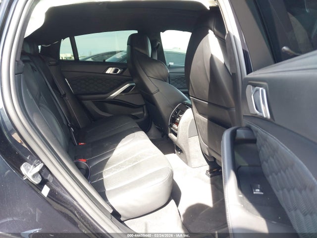 2021 BMW X6 M 5YMCY0C02M9E03149 Photo 7