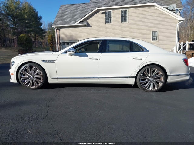 Bentley Flying Spur Mulliner V8 2022 SCBBG6ZG8NC003342 Image 15