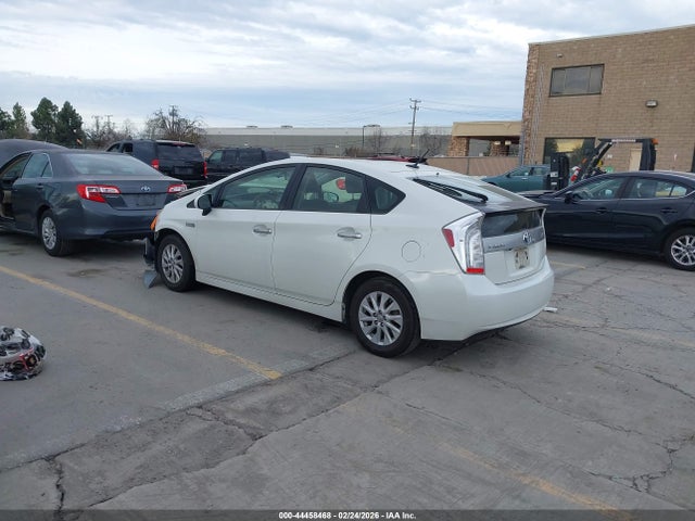 2013 TOYOTA PRIUS PLUG-IN JTDKN3DPXD3034471 Photo 2