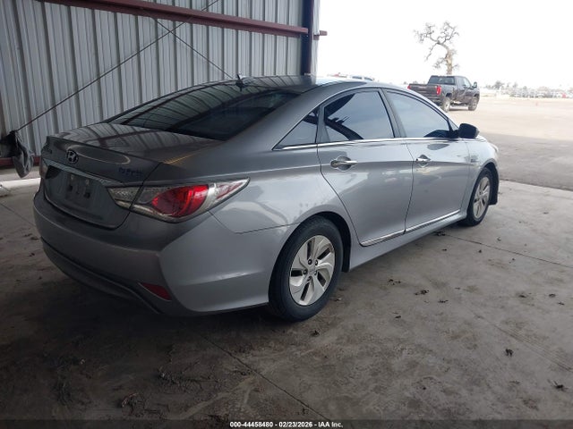 Hyundai SONATA HYBRID 2015 KMHEC4A43FA136045 Image 4