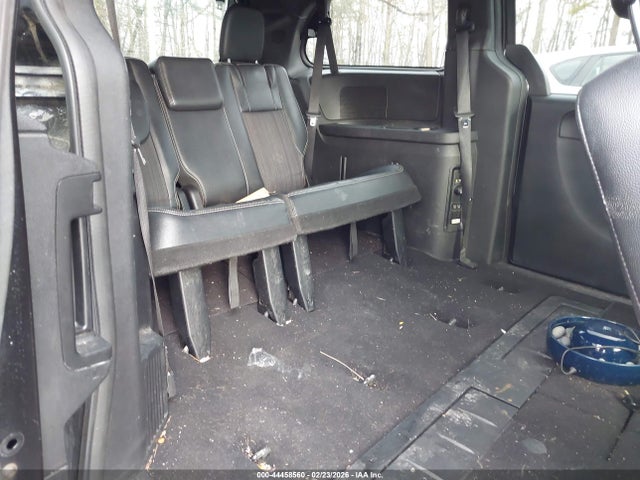 Продаж на аукціоні авто 2014 Chrysler Town & Country S, vin: 2C4RC1HG0ER177974, номер лоту: 44458560