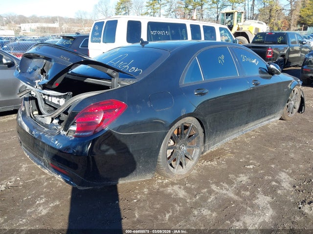 2018 Mercedes-benz Amg S 63 4matic მანქანა იყიდება აუქციონზე, vin: WDDUG8JB8JA376958, აუქციონის ნომერი: 44458575