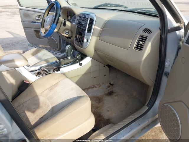2005 MERCURY MARINER 4M2YU57Z95DJ27588 Photo 4