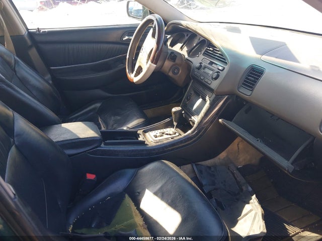 44458677 :رقم المزاد ، 19UUA56872A004120 vin ، 2002 Acura Tl 3.2 Type S مزاد بيع