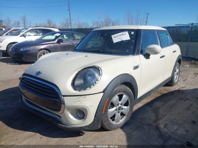 2021 Mini Hardtop Cooper მანქანა იყიდება აუქციონზე, vin: WMWXU7C01M2P40090, აუქციონის ნომერი: 44458861