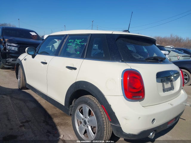 44458861 :رقم المزاد ، WMWXU7C01M2P40090 vin ، 2021 Mini Hardtop Cooper مزاد بيع