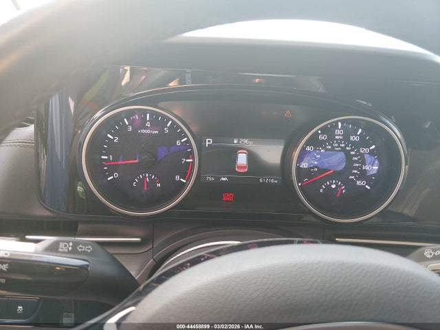 KNDNC5H35N6071112 KIA Carnival Mpv Ex