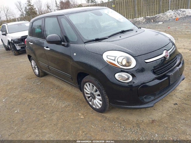 2015 FIAT 500L ZFBCFABH6FZ035847 Photo 0