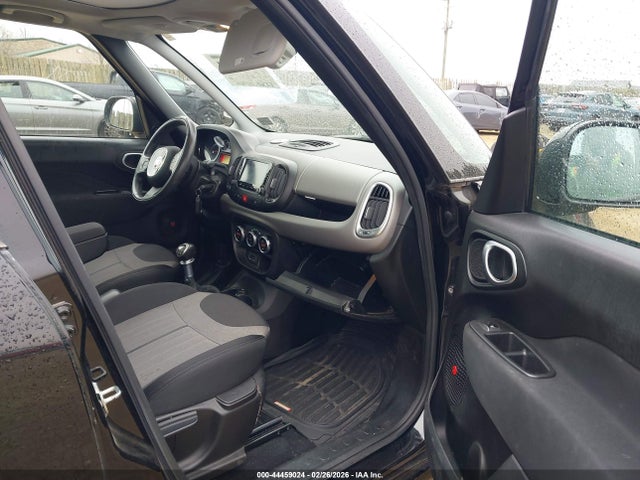 2015 FIAT 500L ZFBCFABH6FZ035847 Photo 4