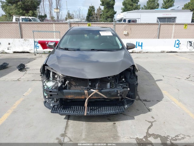 2T1BURHE9JC106231 Toyota COROLLA SE