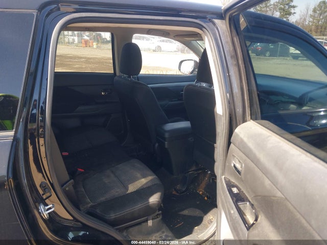 Mitsubishi Outlander Es 2016 JA4AD2A3XGZ026831 Image 8