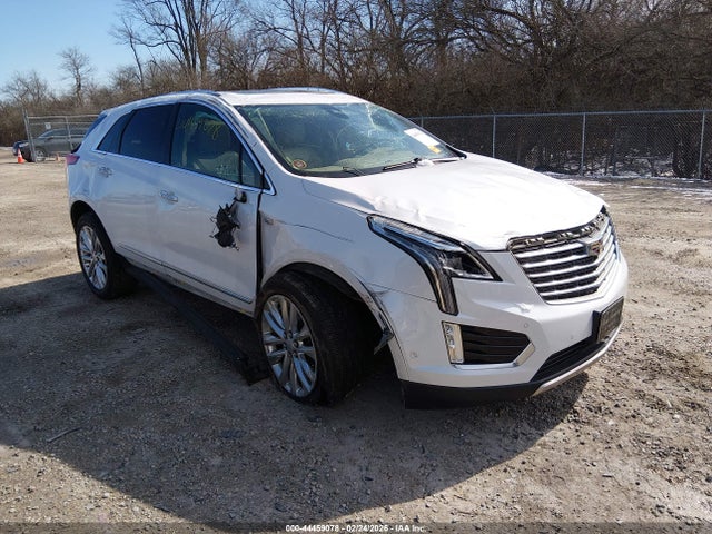 2017 CADILLAC XT5 1GYKNFRS1HZ192595 Photo 0