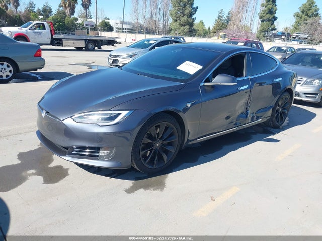 2018 TESLA MODEL S 5YJSA1E20JF269740 Photo 1