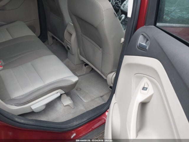1FMCU0GX8EUC52143 Ford ESCAPE SE