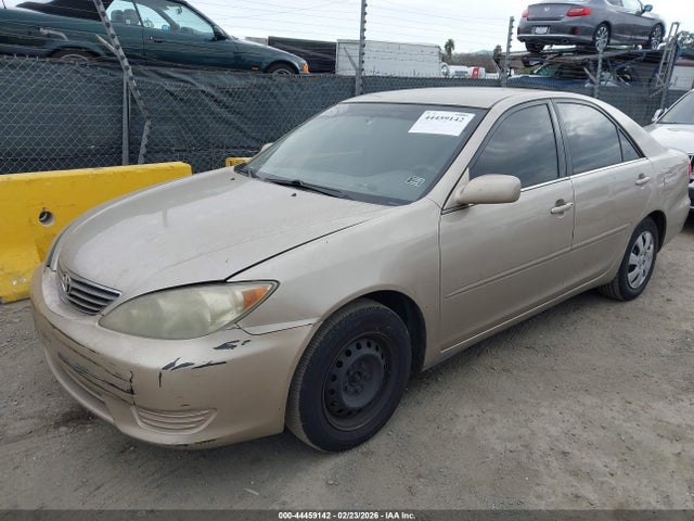 2005 TOYOTA CAMRY 4T1BE30K35U960194 Photo 1