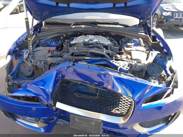 2017 JAGUAR F-PACE SADCP2BV2HA053063 Photo 9