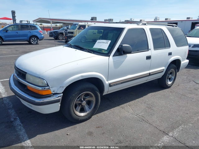 2000 CHEVROLET BLAZER 1GNCS13W1YK198611 Photo 1