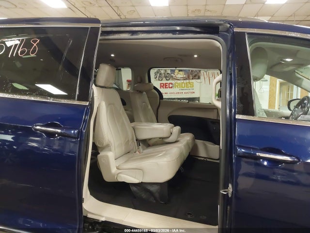 44459168 :رقم المزاد ، 2C4RC1EG1HR539030 vin ، 2017 Chrysler Pacifica Touring-l Plus مزاد بيع