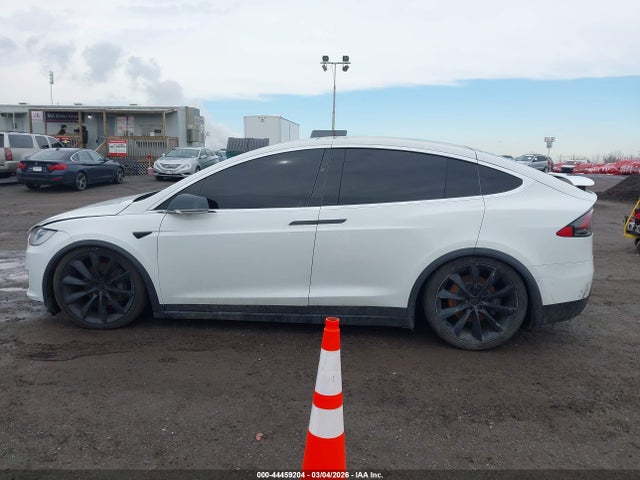 Tesla Model X 100d/75d/p100d 2018 5YJXCBE24JF133620 Image 13