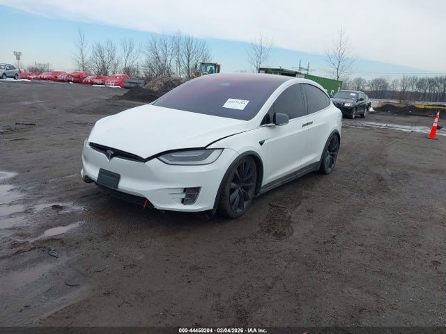 2018 TESLA MODEL X 5YJXCBE24JF133620 Photo 1