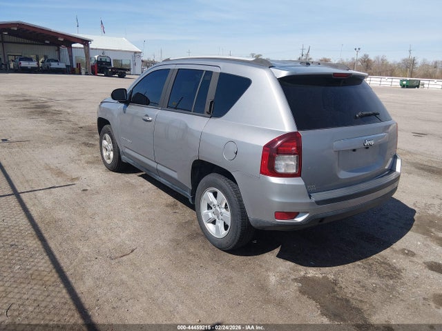 1C4NJCEA0GD619755 Jeep Compass Latitude