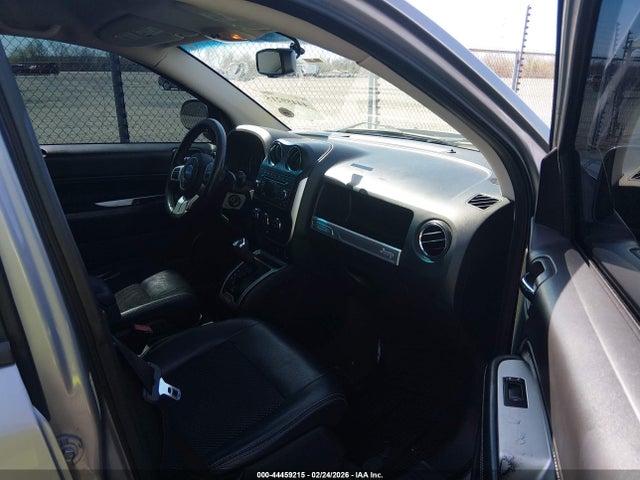1C4NJCEA0GD619755 Jeep Compass Latitude
