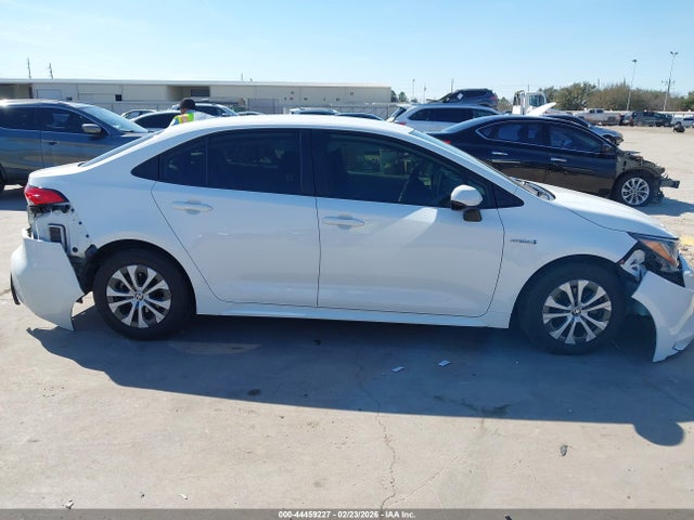 Toyota Corolla Hybrid Le 2021 JTDEAMDEXMJ013161 Image 13