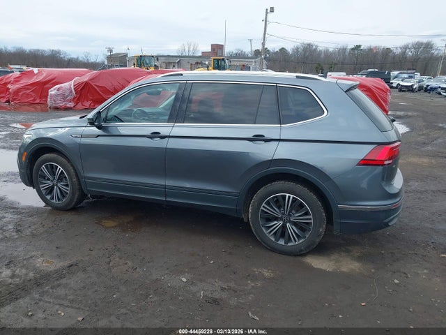 Продаж на аукціоні авто 2022 Volkswagen Tiguan 2.0t Se, vin: 3VV2B7AX3NM033250, номер лоту: 44459228