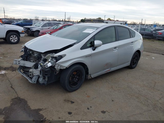 JTDKN3DU1F0463881 Toyota Prius Two