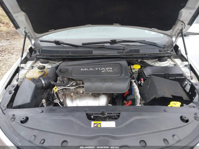 2016 Chrysler 200 Limited მანქანა იყიდება აუქციონზე, vin: 1C3CCCAB1GN109249, აუქციონის ნომერი: 44459287