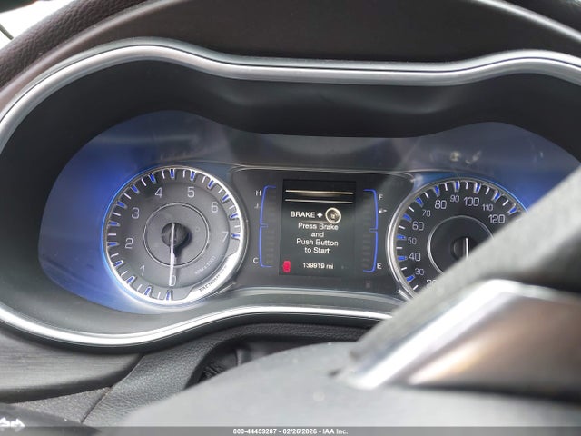 2016 Chrysler 200 Limited მანქანა იყიდება აუქციონზე, vin: 1C3CCCAB1GN109249, აუქციონის ნომერი: 44459287