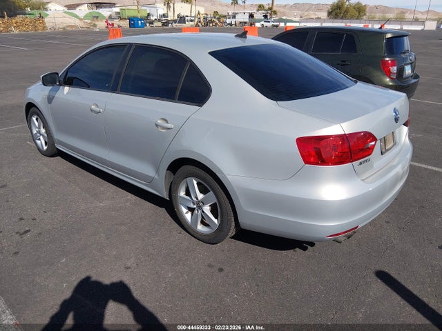 2012 VOLKSWAGEN JETTA 3VWLL7AJXCM316850 Photo 2