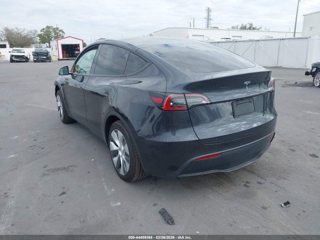 2024 TESLA MODEL Y 7SAYGDED6RF040246 Photo 2