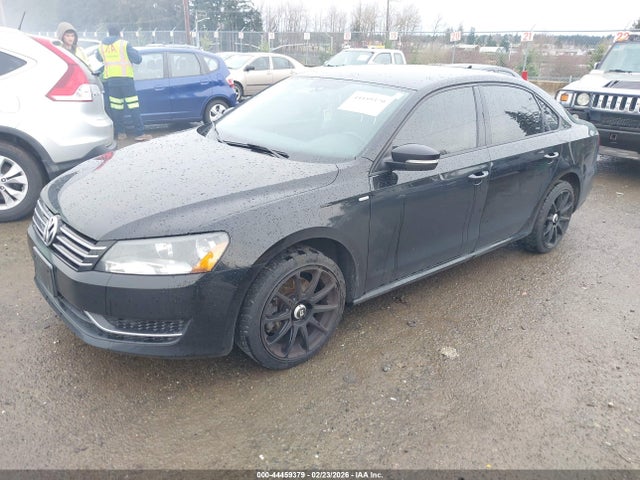 1VWAT7A3XFC060269 Volkswagen Passat 1.8t Wolfsburg Edition