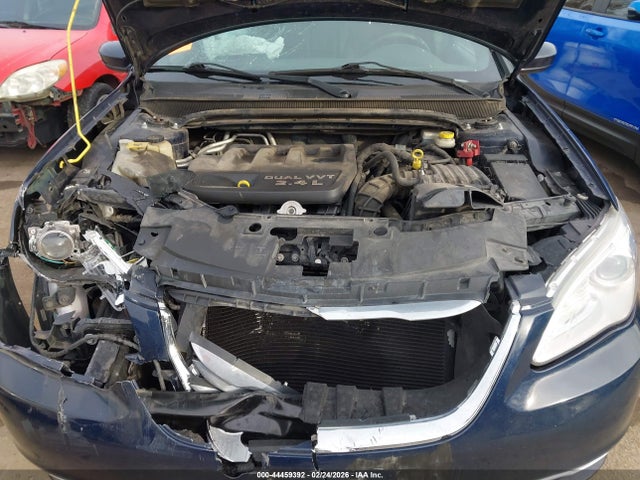 44459392 :رقم المزاد ، 1C3CCBAB6DN706080 vin ، 2013 Chrysler 200 Lx مزاد بيع