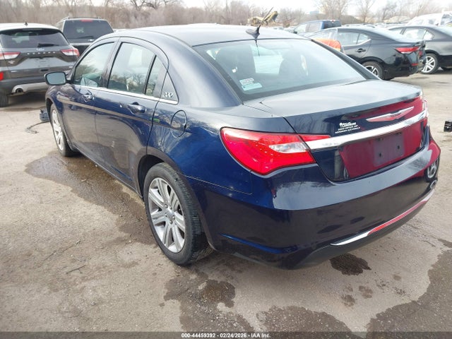 44459392 :رقم المزاد ، 1C3CCBAB6DN706080 vin ، 2013 Chrysler 200 Lx مزاد بيع