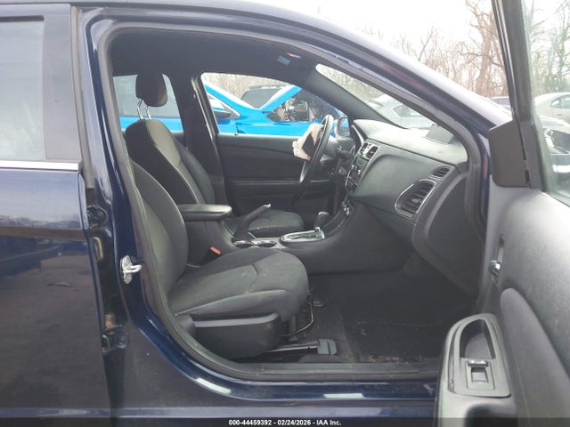 44459392 :رقم المزاد ، 1C3CCBAB6DN706080 vin ، 2013 Chrysler 200 Lx مزاد بيع