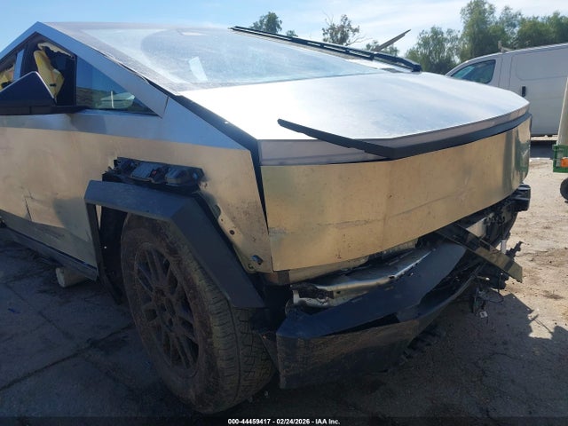 44459417 :رقم المزاد ، 7G2CEHEDXRA056643 vin ، 2024 Tesla Cybertruck All-wheel Drive مزاد بيع