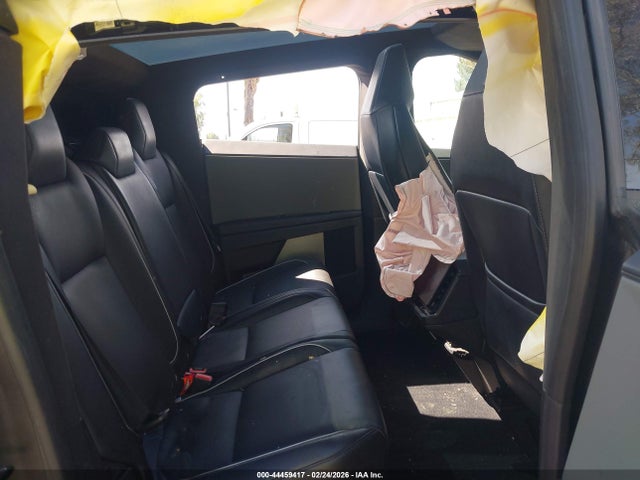 44459417 :رقم المزاد ، 7G2CEHEDXRA056643 vin ، 2024 Tesla Cybertruck All-wheel Drive مزاد بيع