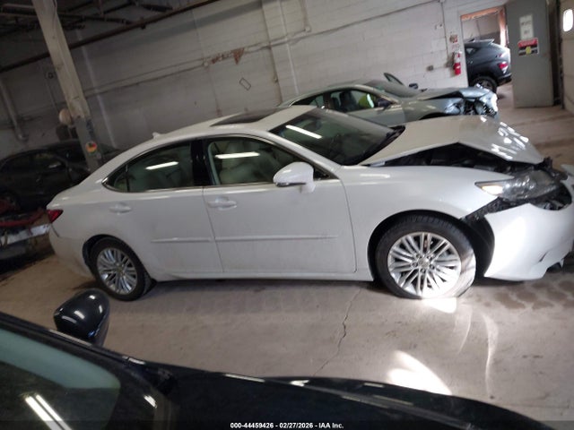 Продажа на аукционе авто 2013 Lexus Es 350, vin: JTHBK1GG2D2063976, номер лота: 44459426