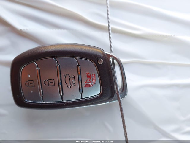 5NPD84LF9JH306104 Hyundai Elantra Value Edition