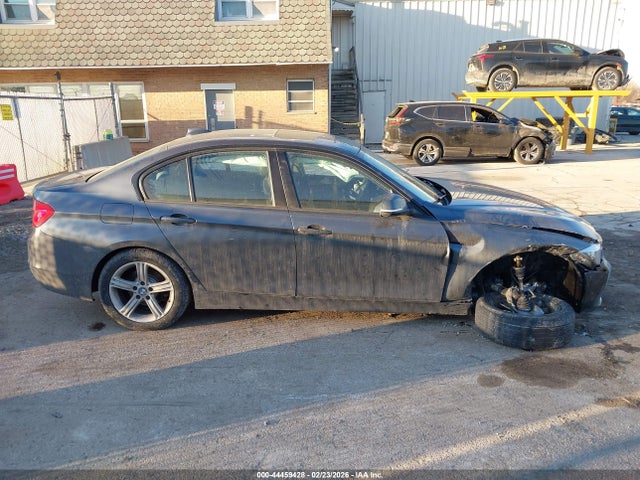 2015 Bmw 328i Xdrive მანქანა იყიდება აუქციონზე, vin: WBA3B3C54FF547288, აუქციონის ნომერი: 44459428