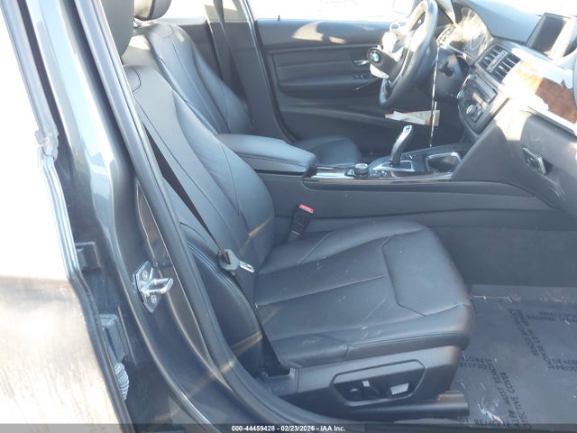 2015 Bmw 328i Xdrive მანქანა იყიდება აუქციონზე, vin: WBA3B3C54FF547288, აუქციონის ნომერი: 44459428