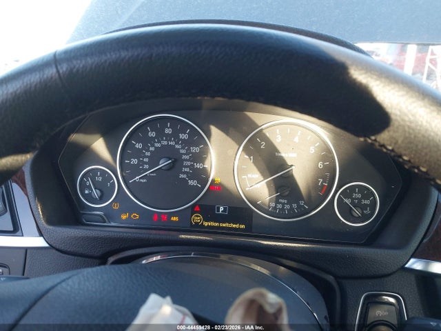 2015 Bmw 328i Xdrive მანქანა იყიდება აუქციონზე, vin: WBA3B3C54FF547288, აუქციონის ნომერი: 44459428