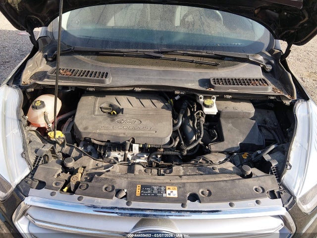 1FMCU9GD7HUA77074 Ford ESCAPE SE