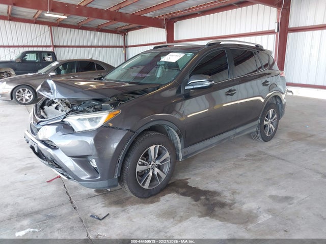 JTMWFREV5GJ064881 Toyota Rav4 Xle