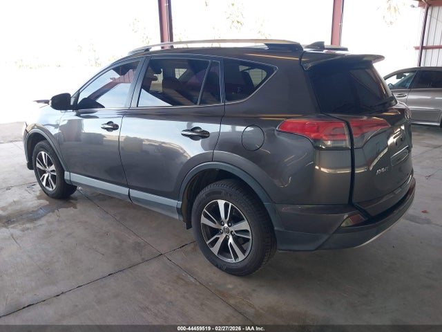 JTMWFREV5GJ064881 Toyota Rav4 Xle