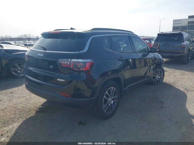 44459593 :رقم المزاد ، 3C4NJCBB5JT494461 vin ، 2018 Jeep Compass Sun And Wheel Fwd مزاد بيع