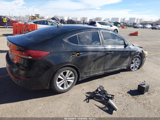 2017 HYUNDAI ELANTRA KMHD74LF6HU376464 Photo 3